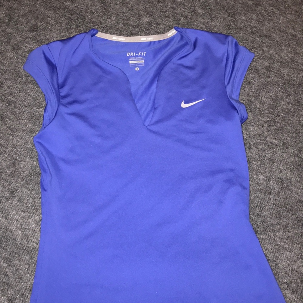 Women’s dri-fit tee size small!